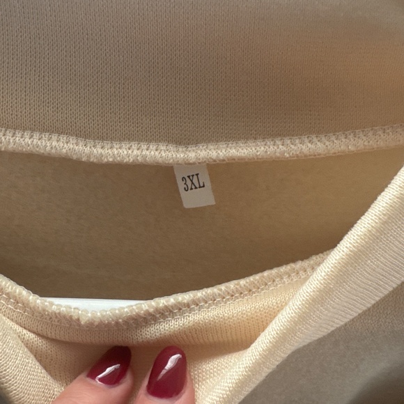 Turtleneck sweatshirt - Picture 2 of 4